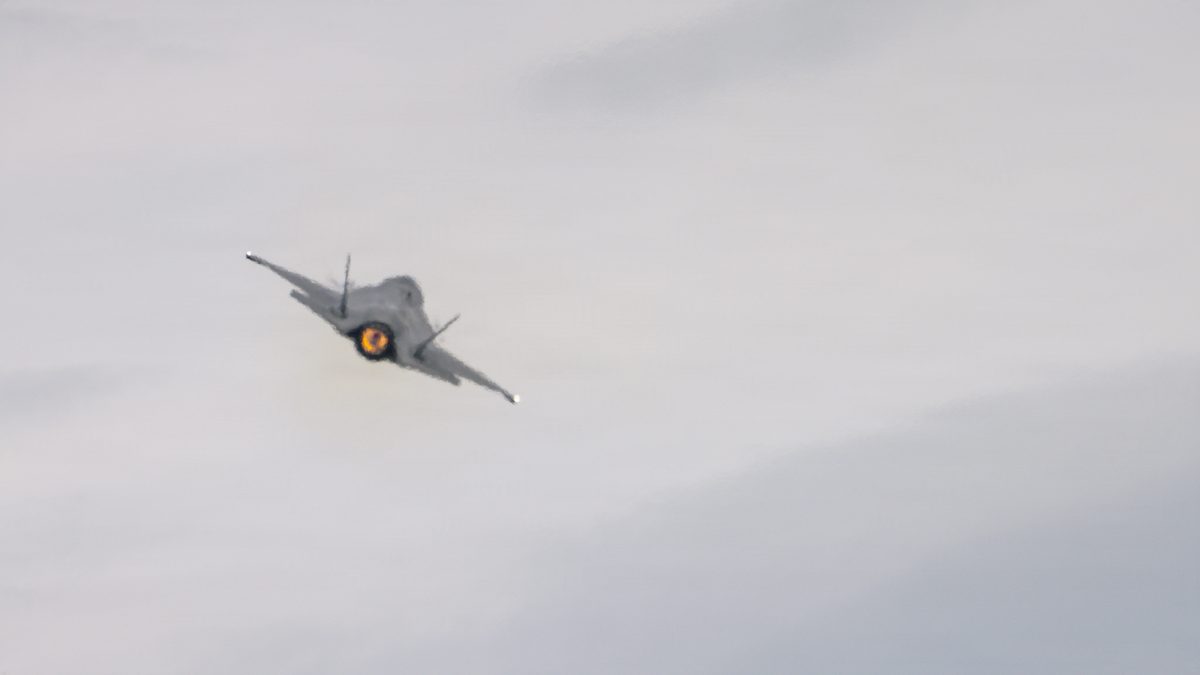 US Marine Corps F-35B Lightning II with VMFAT-501 performing flight manoeuvres, the same variant as the UK F-35B.
