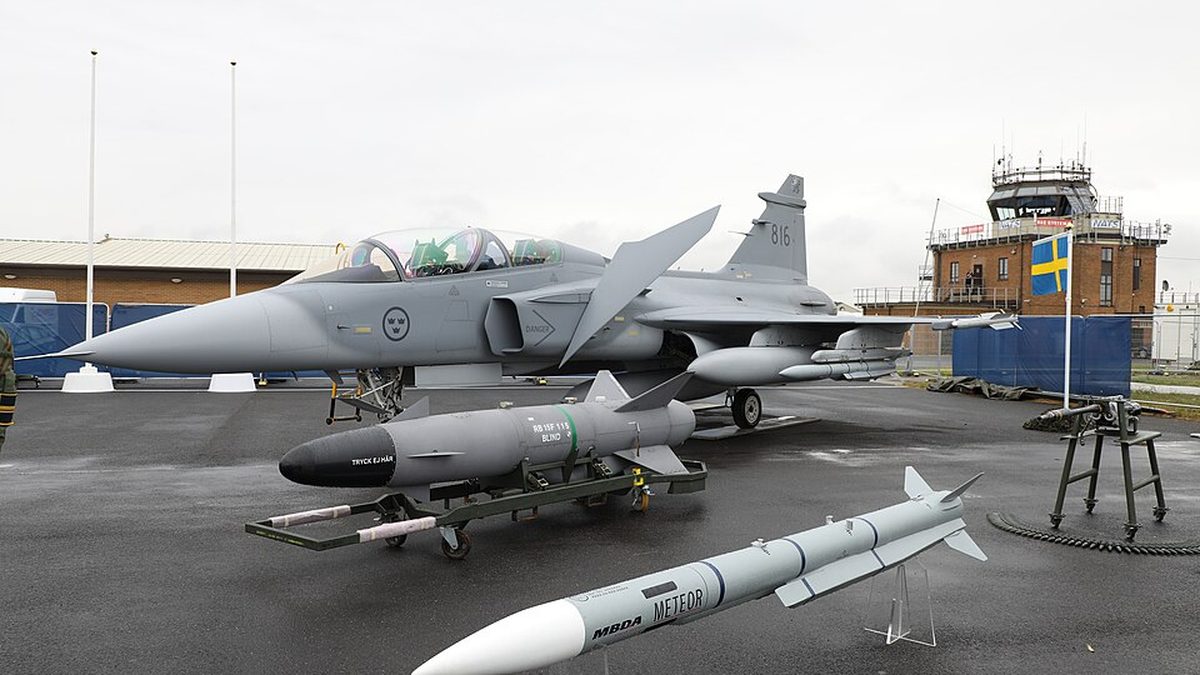 A Saab JAS 39 Gripen carrying an MBDA Meteor air-to-air missile underwing.