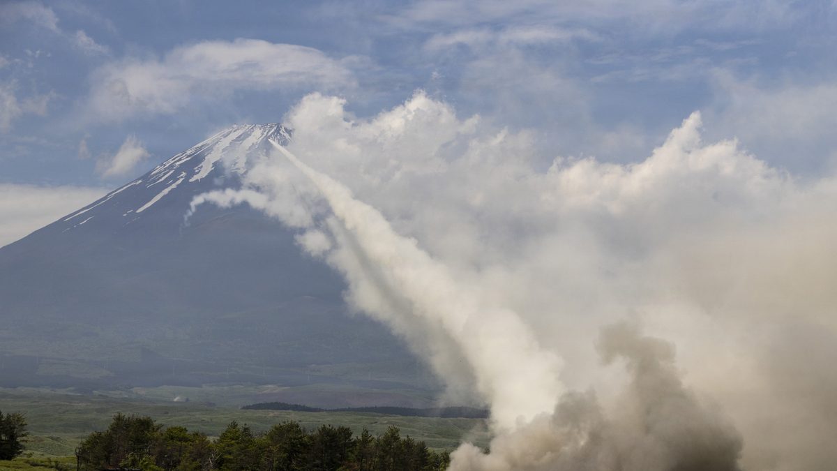 General Dynamics Static-Tests a 4.75-inch Rocket Motor for the US Army Direct Support Fires Programme