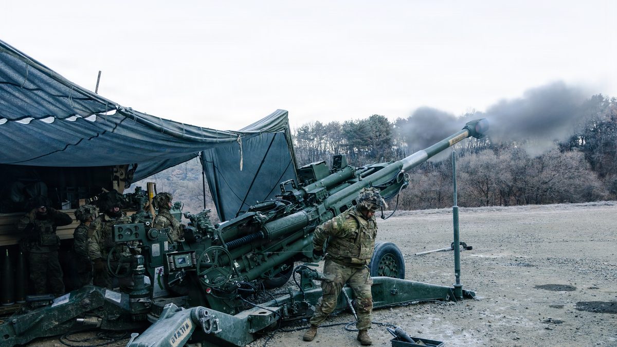 US Army artillerymen fire an M777 towed howitzer, the system the Mobile Tactical Cannon would replace