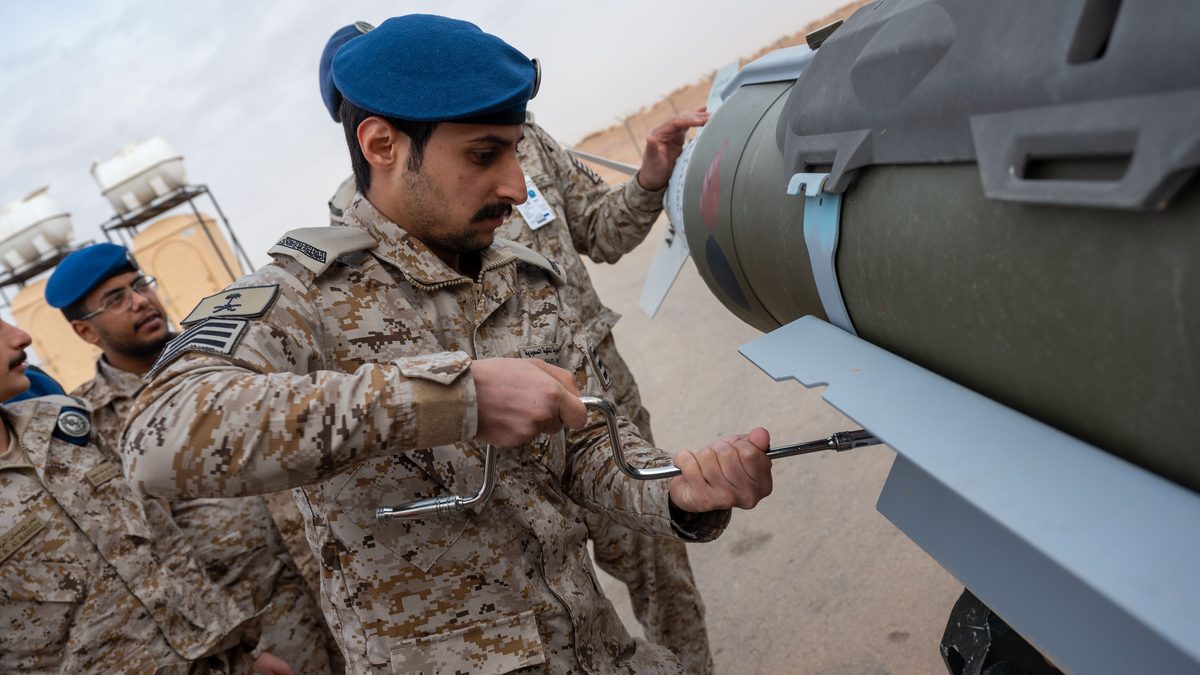 Saudi JDAM-ER Case Buys 10,004 Complete Weapons, and Not One Wing Kit